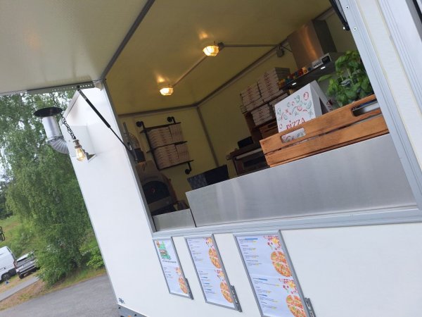Pizzaverkauf - US Car treffen in Wullendorf